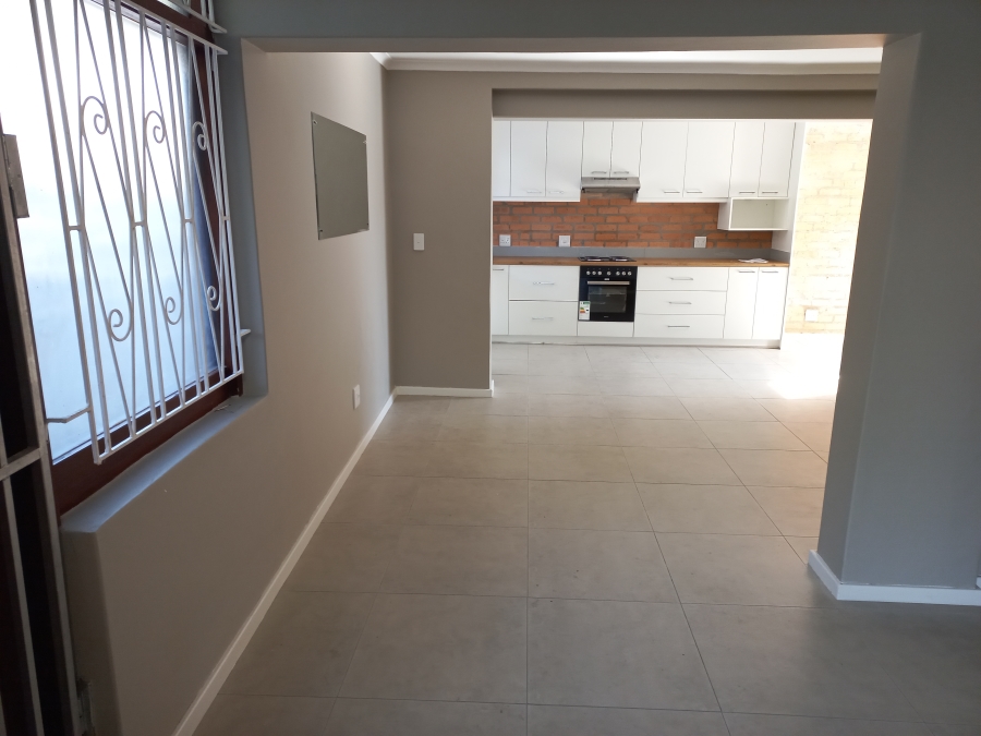 To Let 3 Bedroom Property for Rent in Gatesville Western Cape